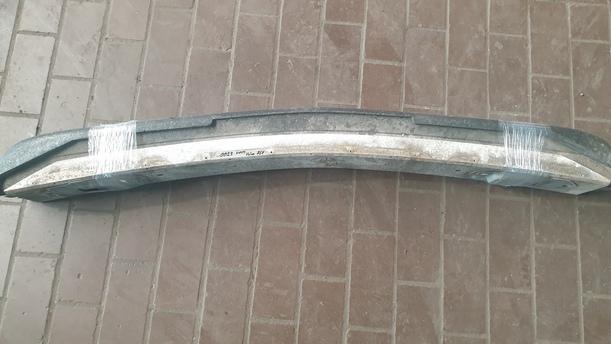Foto: VERSTÄRKUNG VORNE eines Volvo 850 2.0-10V Sport