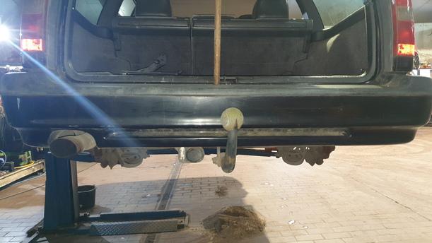 Foto: STOSSFÄNGER / STOßSTANGE HINTEN eines Volvo 850 2.0-10V Sport