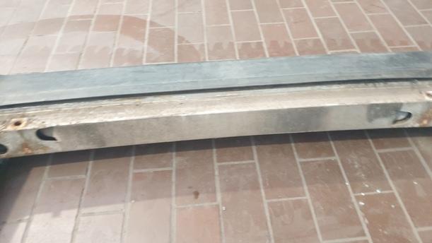 Foto: STOSSFÄNGER / STOßSTANGE HINTEN eines Volvo 850 2.0-10V Sport