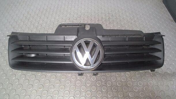 Foto: KÜHLERGRILL eines VW Polo 1.4 Sport
