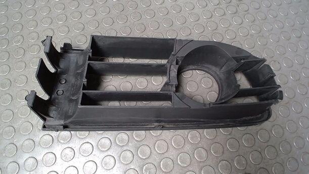Foto: BLENDE NEBELSCHEINWERFER LINKS eines VW Polo 1.4 Sport