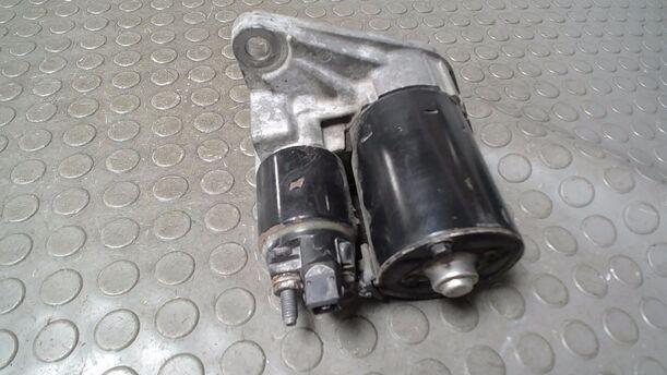 Foto: ANLASSER ( SCHALTGETRIEBE ) eines VW Polo 1.4 Sport