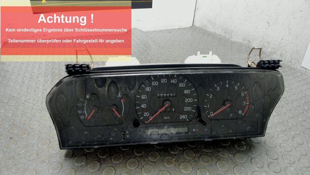Foto: TACHOEINHEIT / KOMBIINSTRUMENT eines Volvo 850 2.0-10V Sport