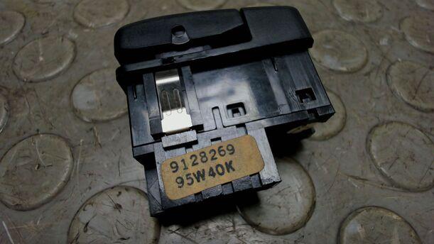 Foto: SCHALTER NEBELSCHEINWERFER eines Volvo 850 2.0-10V Sport