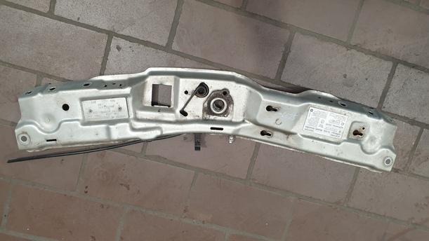 Foto: SCHLOSSTRÄGER OBEN eines Opel Meriva 1.6 16V Sport