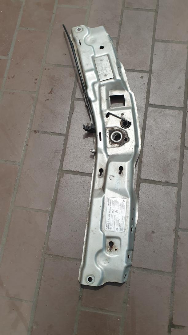 Foto: SCHLOSSTRÄGER OBEN eines Opel Meriva 1.6 16V Sport
