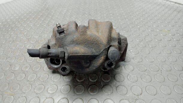 Foto: BREMSSATTEL VORNE LINKS eines Volvo 850 2.0-10V Sport