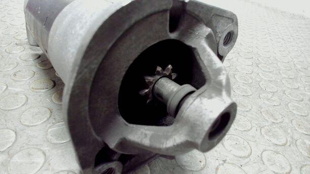 Foto: ANLASSER / STARTER eines Volvo 850 2.0-10V Sport