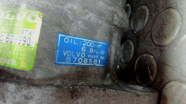 Foto: KLIMAKOMPRESSOR eines Volvo 850 2.0-10V Sport