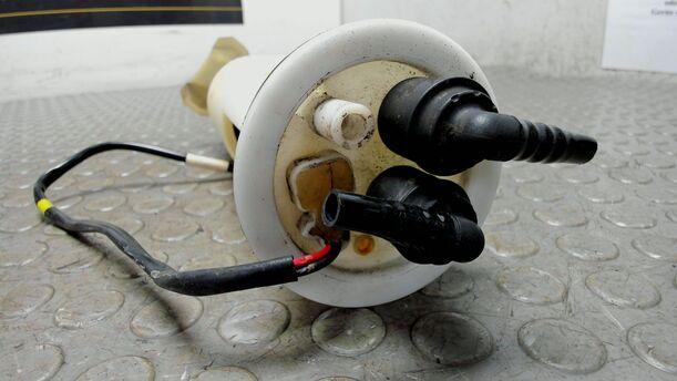 Foto: KRAFTSTOFFPUMPE eines Volvo 850 2.0-10V Sport