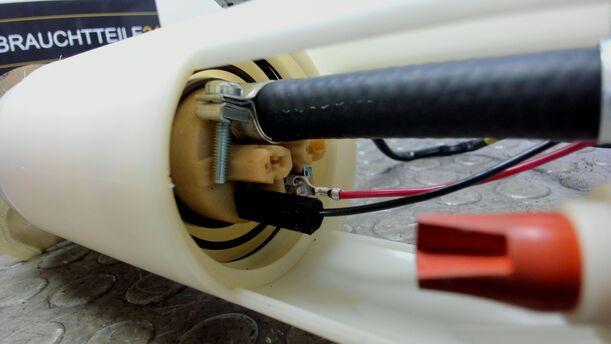 Foto: KRAFTSTOFFPUMPE eines Volvo 850 2.0-10V Sport