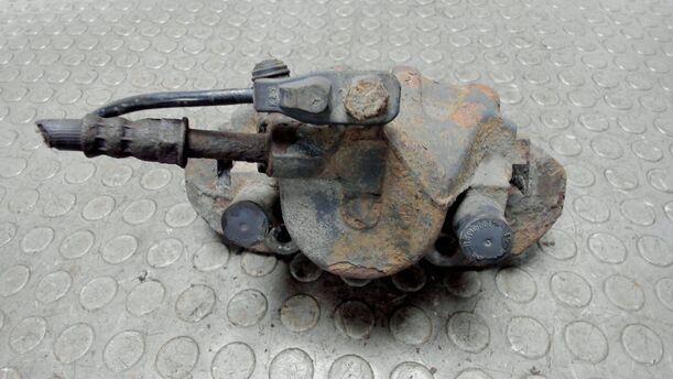 Foto: BREMSSATTEL HINTEN LINKS eines VW LT 35 SDI Sport