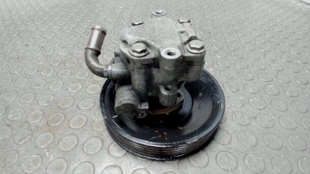 Foto: PUMPE SERVOLENKUNG eines VW LT 35 SDI Sport