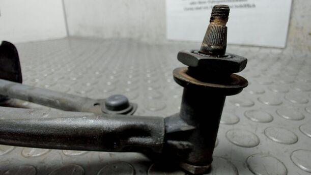 Foto: SCHEIBENWISCHERGESTÄNGE VORNE eines VW LT 35 SDI Sport