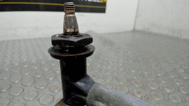 Foto: SCHEIBENWISCHERGESTÄNGE VORNE eines VW LT 35 SDI Sport