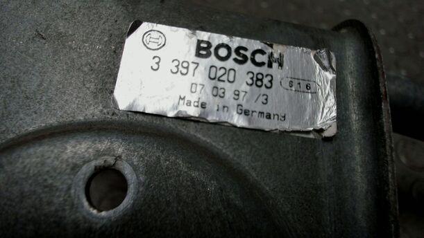 Foto: SCHEIBENWISCHERGESTÄNGE VORNE eines VW LT 35 SDI Sport