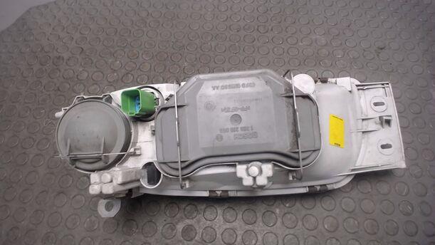 Foto: SCHEINWERFER RECHTS ( VOR FACELIFT ) eines Ford Fiesta Sport