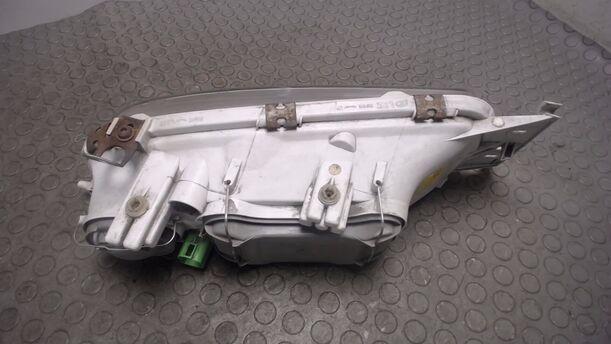 Foto: SCHEINWERFER LINKS ( VOR FACELIFT ) eines Ford Fiesta Sport