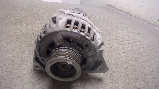Foto: LICHTMASCHINE ( BOSCH ) eines Ford Fiesta Sport