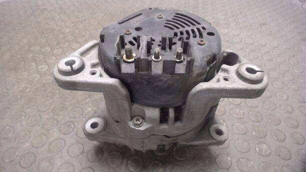 Foto: LICHTMASCHINE ( BOSCH ) eines Ford Fiesta Sport