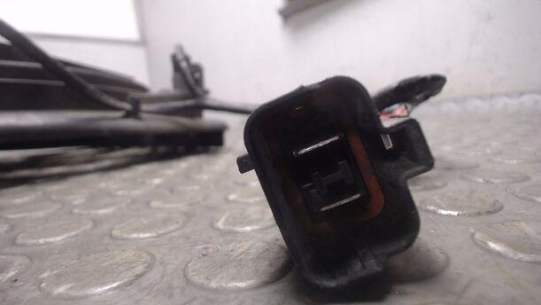 Foto: ELEKTROLÜFTER eines Ford Fiesta Sport