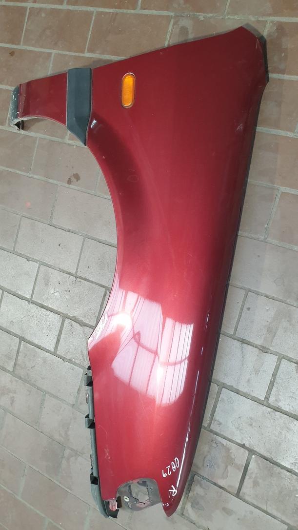Foto: KOTFLÜGEL RECHTS eines VW Passat Variant 1.8 Sport