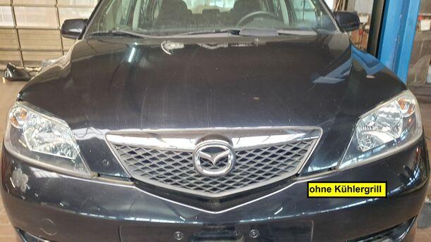 Foto: MOTORHAUBE eines Mazda 2 1.25l Sport