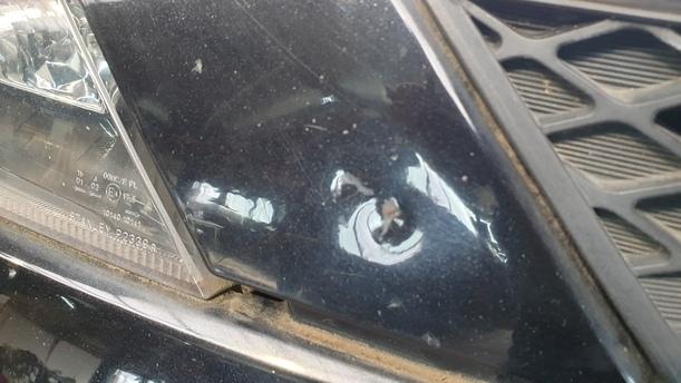 Foto: MOTORHAUBE eines Mazda 2 1.25l Sport