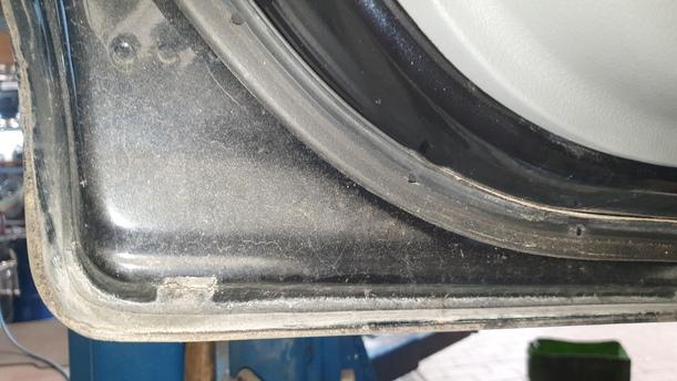 Foto: TÜR HINTEN LINKS eines Mazda 2 1.25l Sport