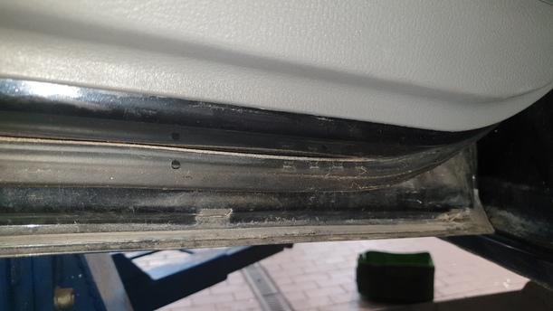 Foto: TÜR HINTEN LINKS eines Mazda 2 1.25l Sport