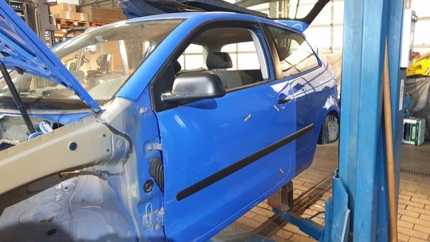 Foto: TÜR VORNE LINKS ( 2/3 TÜRER ) eines VW Polo 1.2 Sport