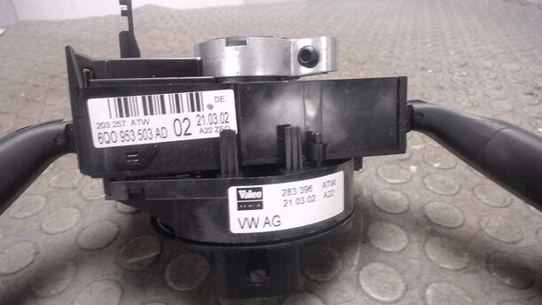 Foto: KOMBISCHALTER / LENKSTOCKSCHALTER eines VW Polo 1.2 Sport