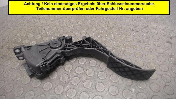 Foto: GASPEDAL ( SCHALTGETRIEBE ) eines VW Polo 1.2 Sport