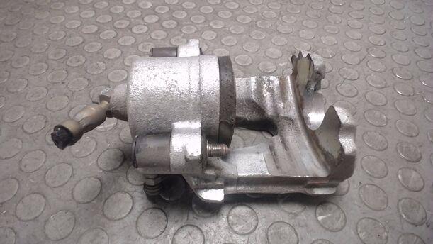 Foto: BREMSSATTEL VORNE LINKS ( NEUWERTIG ) eines VW Golf Variant 1.9 TDI Sport