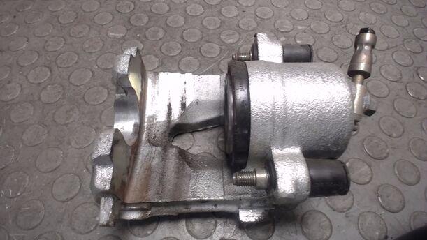 Foto: BREMSSATTEL VORNE LINKS ( NEUWERTIG ) eines VW Golf Variant 1.9 TDI Sport
