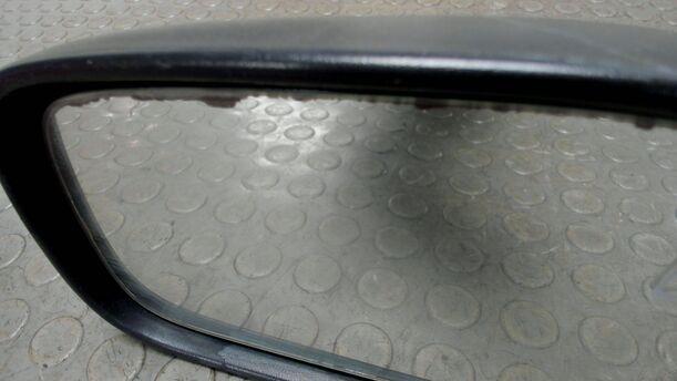 Foto: AUSSENSPIEGEL MECHANISCH LINKS eines VW Passat Variant 1.8 Sport