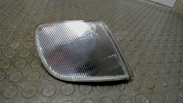 Foto: REFLEKTOR / ABDECKUNG LINKS eines VW Passat Variant 1.8 Sport