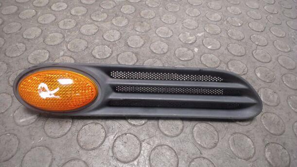 Foto: BLINKER SEITLICH / BLINKER KOTFLÜGEL RECHTS eines Mini (BMW) Mini Sport