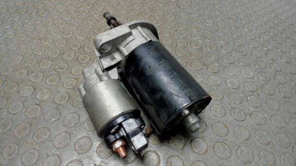 Foto: ANLASSER / STARTER eines VW Passat Variant 1.8 Stylance