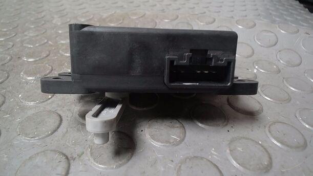 Foto: STELLMOTOR HEIZUNG ( 47121 ) eines Mazda Premacy 1.9 Stylance