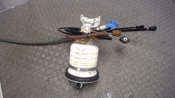 Foto: KRAFTSTOFFPUMPE / ZUSATZPUMPE eines Mini (BMW) Mini Stylance