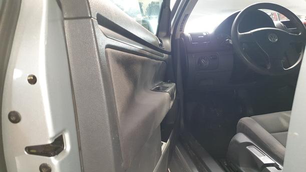 Foto: TÜR VORNE LINKS ( 2/3 TÜRER ) eines VW Golf 1.9 TDI Stylance