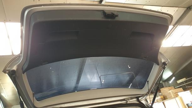 Foto: HECKKLAPPE / HECKDECKEL ( LIMOUSINE ) eines VW Golf 1.9 TDI Stylance
