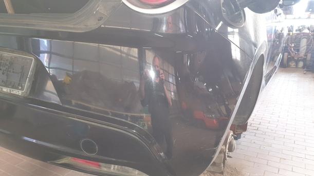 Foto: STOSSFÄNGER / STOßSTANGE HINTEN eines Alfa Romeo Mito 1.4 16V Stylance