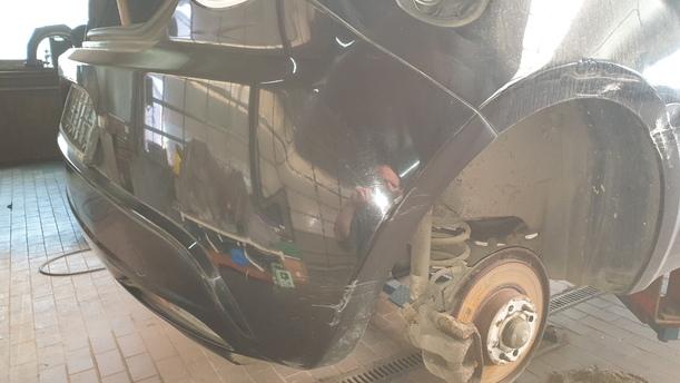 Foto: STOSSFÄNGER / STOßSTANGE HINTEN eines Alfa Romeo Mito 1.4 16V Stylance