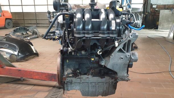 Foto: MOTOR ( 955A1000 ) eines Alfa Romeo Mito 1.4 16V Stylance