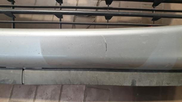 Foto: STOSSFÄNGER / STOßSTANGE VORNE eines Peugeot 307 Break 110 Stylance