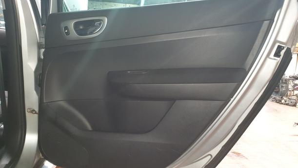 Foto: TÜR HINTEN RECHTS eines Peugeot 307 Break 110 Stylance