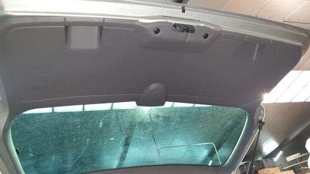 Foto: HECKKLAPPE / HECKDECKEL ( SW / BREAK ) eines Peugeot 307 Break 110 Stylance