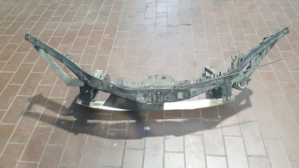 Foto: SCHLOSSTRÄGER / FRONTBLECH eines Opel Corsa 1.2 16V Stylance